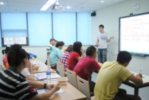 掌握法語學(xué)習(xí)中的十種方法(圖1) 掌握法語學(xué)習(xí)中的十種方法(圖1)